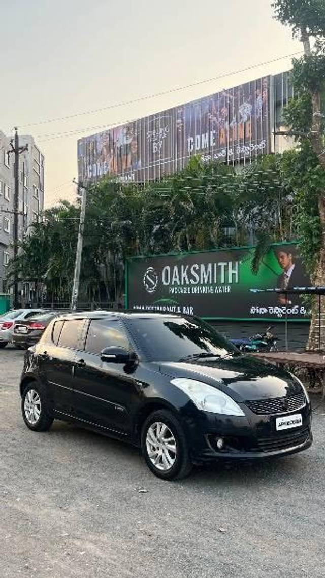 https://images10.gaadi.com/usedcar_image/4540179/original/processed_053a49ba-ecfe-49a6-8ddb-bb29f62c7d26.jpeg?imwidth=6400