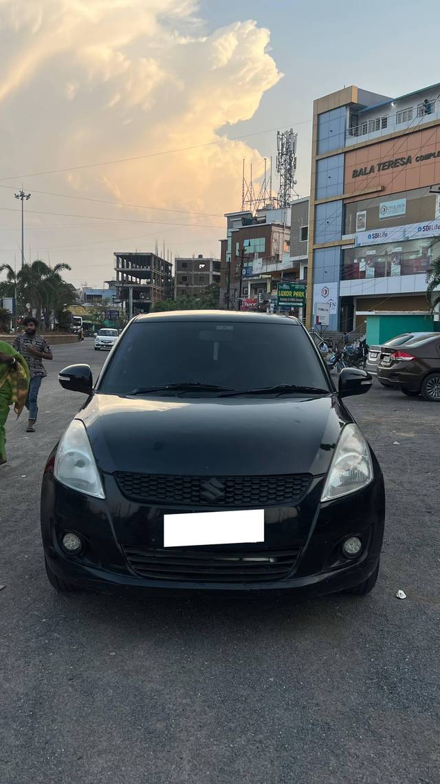 https://images10.gaadi.com/usedcar_image/4540185/original/processed_f2473b46-bd03-4738-94fa-f46760789b25.jpeg?imwidth=6402