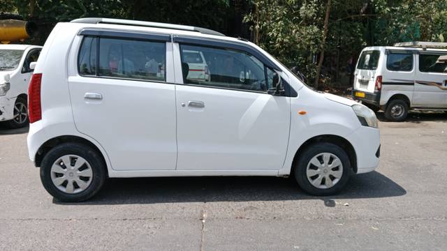 https://images10.gaadi.com/usedcar_image/4540195/original/433dc8604d95f6a8ba1509521e2005f6.jpg?imwidth=6401