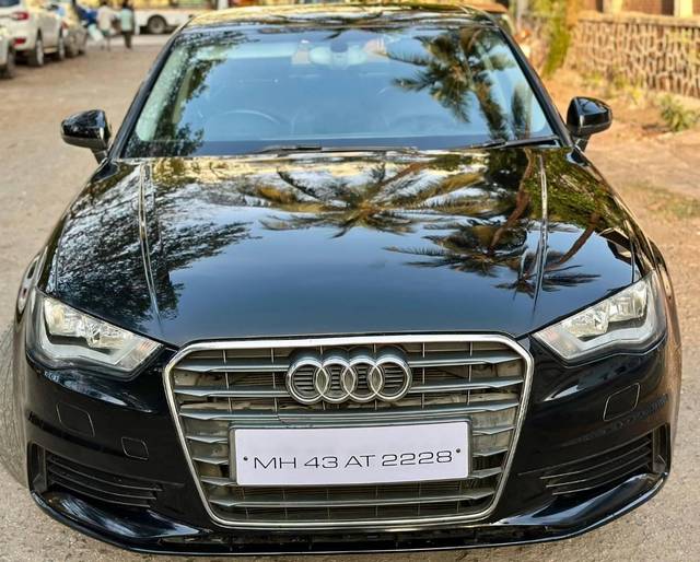 https://images10.gaadi.com/usedcar_image/4540204/original/processed_4f099239f9885a4b99c5caf4507b3d1b.jpg?imwidth=6402