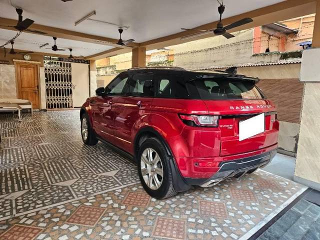 https://images10.gaadi.com/usedcar_image/4540221/original/processed_3fab9c99-e69c-4707-8f7b-6d5c08f3e8c3.jpg?imwidth=6402