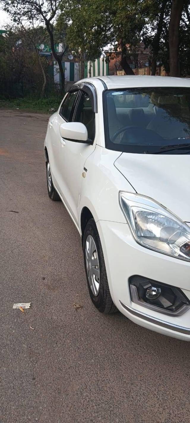 https://images10.gaadi.com/usedcar_image/4540222/original/processed_2afc8b429c87fef24c3d0c829dd008be.jpeg?imwidth=6402