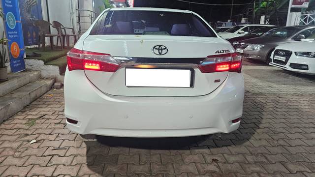 https://images10.gaadi.com/usedcar_image/4540233/original/processed_8a57611f7521bdfe97befb89154a7af0.jpg?imwidth=6401