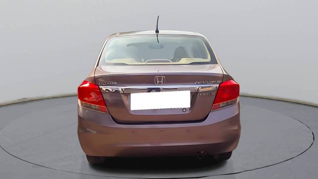 https://images10.gaadi.com/usedcar_image/4540302/original/processed_ac28fb2e1c36710682531623de693632.jpeg?imwidth=6402
