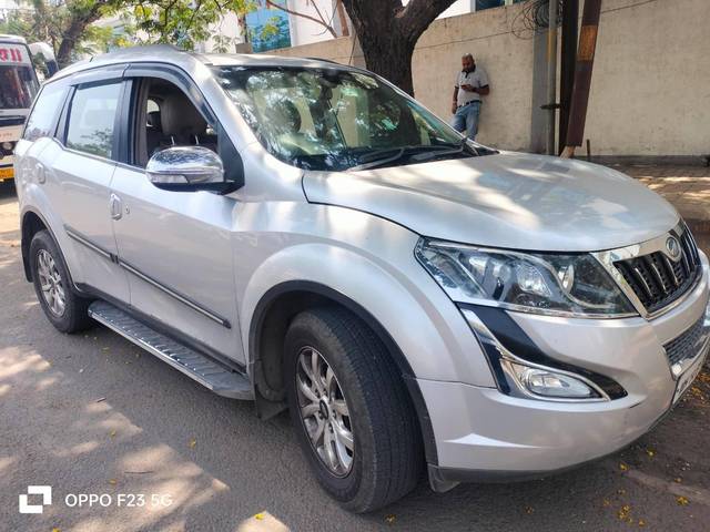 https://images10.gaadi.com/usedcar_image/4540304/original/processed_39228f42aa44fb3582f47e5bdf83a158.jpg?imwidth=6402