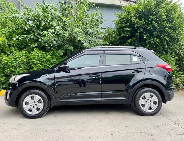 https://images10.gaadi.com/usedcar_image/4540305/original/89020d486bcdfbbba8d4aa0400d54053.jpg?imwidth=6402