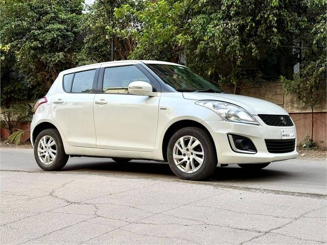 https://images10.gaadi.com/usedcar_image/4540315/original/processed_69ffaee1fa650cf0fe3020c4a948ba9c.jpg?imwidth=6400