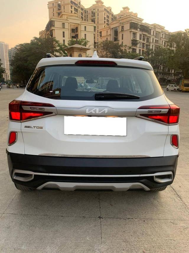 https://images10.gaadi.com/usedcar_image/4540331/original/processed_e37b7ea173f3cc20d6a800e9431aae97.jpg?imwidth=6401