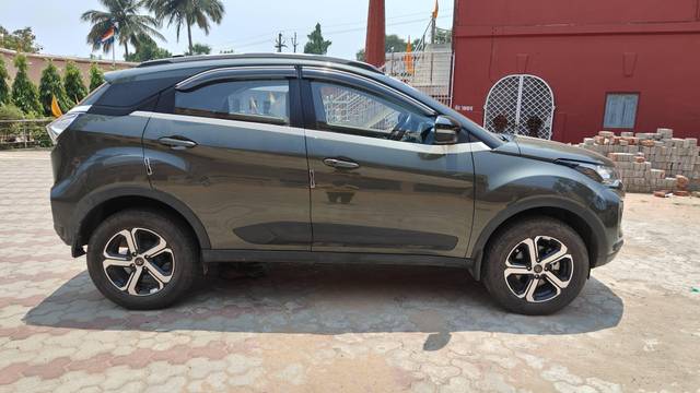 https://images10.gaadi.com/usedcar_image/4540336/original/processed_2783eaa57b86e4ba57029fca593923a3.jpg?imwidth=6401