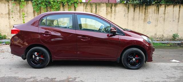 https://images10.gaadi.com/usedcar_image/4540355/original/540eee1957e27903f41e1a7547870f79.jpg?imwidth=6401