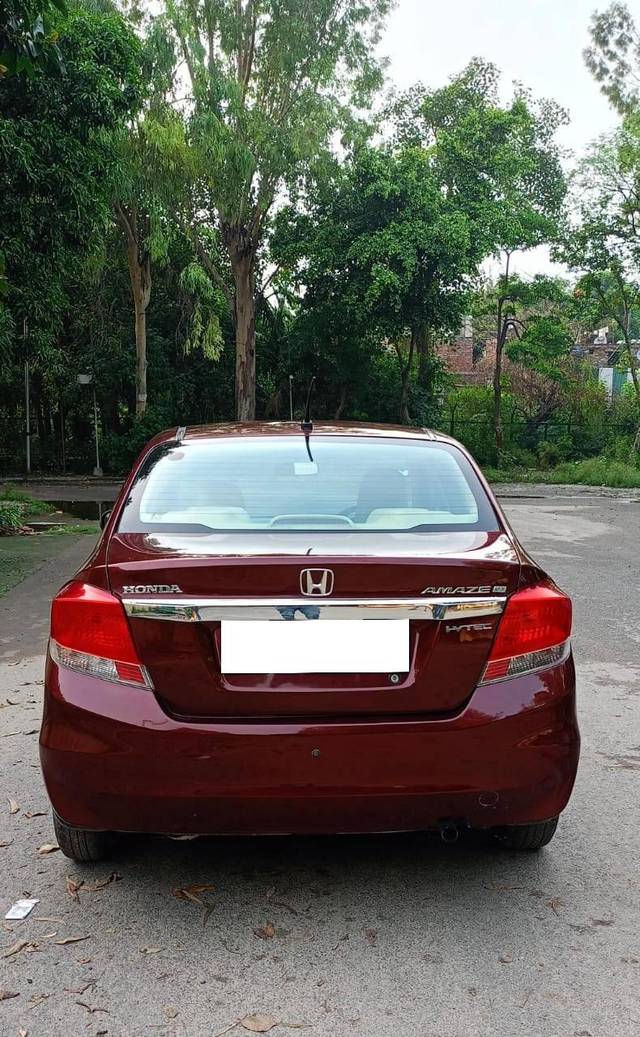 https://images10.gaadi.com/usedcar_image/4540355/original/processed_363571c970e6107db58629fb6a810ca9.jpg?imwidth=6402