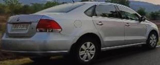 https://images10.gaadi.com/usedcar_image/4540366/original/processed_166784dd-ff27-4151-af52-e8c92088d166.jpg?imwidth=6402