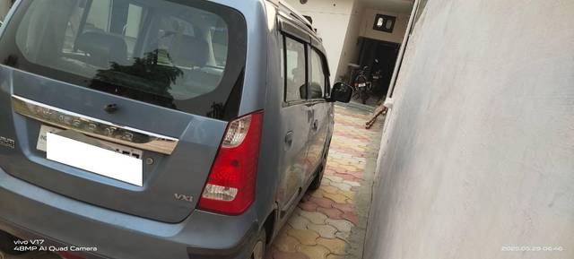https://images10.gaadi.com/usedcar_image/4540408/original/processed_f9089346-af1d-4acf-bef0-dcd203087a99.jpg?imwidth=6401