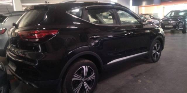 https://images10.gaadi.com/usedcar_image/4540432/original/processed_e5a2305d4026faf4a6cc7e09fa001aa9.jpg?imwidth=6402