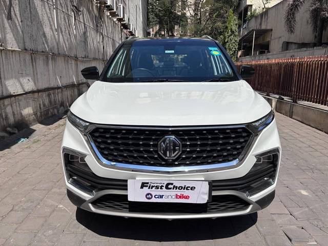 https://images10.gaadi.com/usedcar_image/4540433/original/processed_801cbcbcb7028d67136086aa50dec9f3.jpeg?imwidth=6402