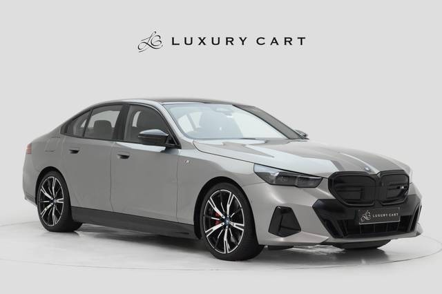 https://images10.gaadi.com/usedcar_image/4540443/original/processed_1343438b608a70cc7f68467dada22d55.jpg?imwidth=6400