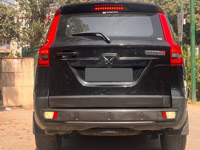 https://images10.gaadi.com/usedcar_image/4540452/original/processed_33e2b6400d2b564b9236e6f672ab3234.jpeg?imwidth=6401