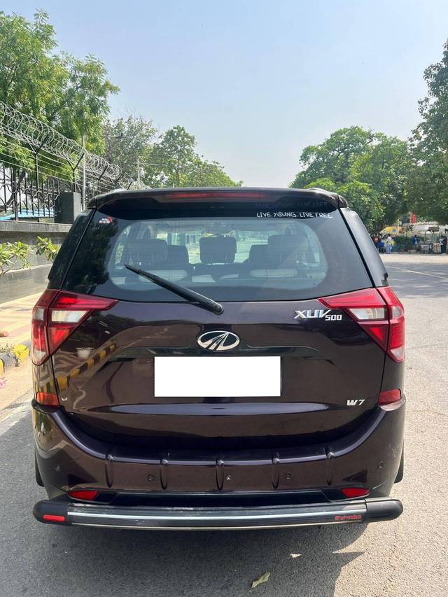 https://images10.gaadi.com/usedcar_image/4540457/original/processed_5e0b4de77a6b10a03e3c09a5cffb1e0d.jpg?imwidth=6402