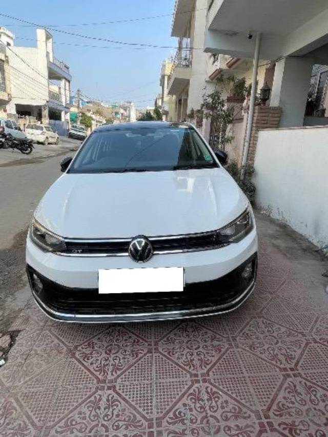 https://images10.gaadi.com/usedcar_image/4540473/original/processed_f69f0336-24f5-4f6c-a3d6-3e6511ee375c.jpeg?imwidth=6400