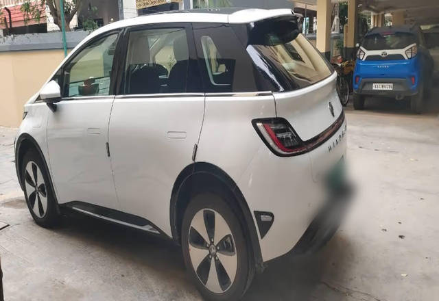 https://images10.gaadi.com/usedcar_image/4540480/original/4defb7f3-cb4e-4f2b-827f-449800c60f14.?imwidth=6401