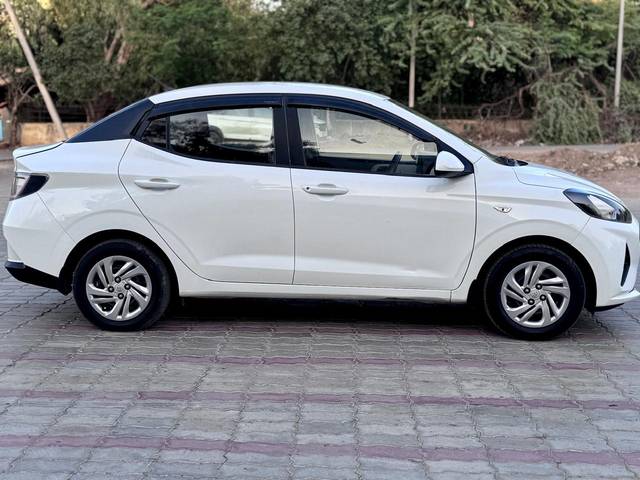 https://images10.gaadi.com/usedcar_image/4540488/original/c95f364b0527f3944829ef1bc99b0f31.jpg?imwidth=6401