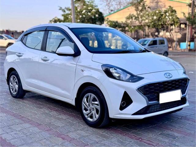 https://images10.gaadi.com/usedcar_image/4540488/original/processed_6c4a44969f92f02d368d77a78c7f394f.jpg?imwidth=6400