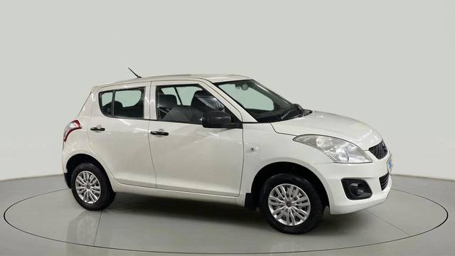 https://images10.gaadi.com/usedcar_image/4540489/original/0e593bb3e457134477300b3b6a1855a4.jpg?imwidth=6400