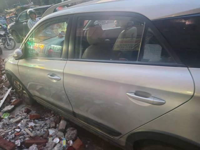 https://images10.gaadi.com/usedcar_image/4540495/original/processed_9b6e3e06-51d9-430b-a767-0bc71fcc9b04.jpg?imwidth=6400