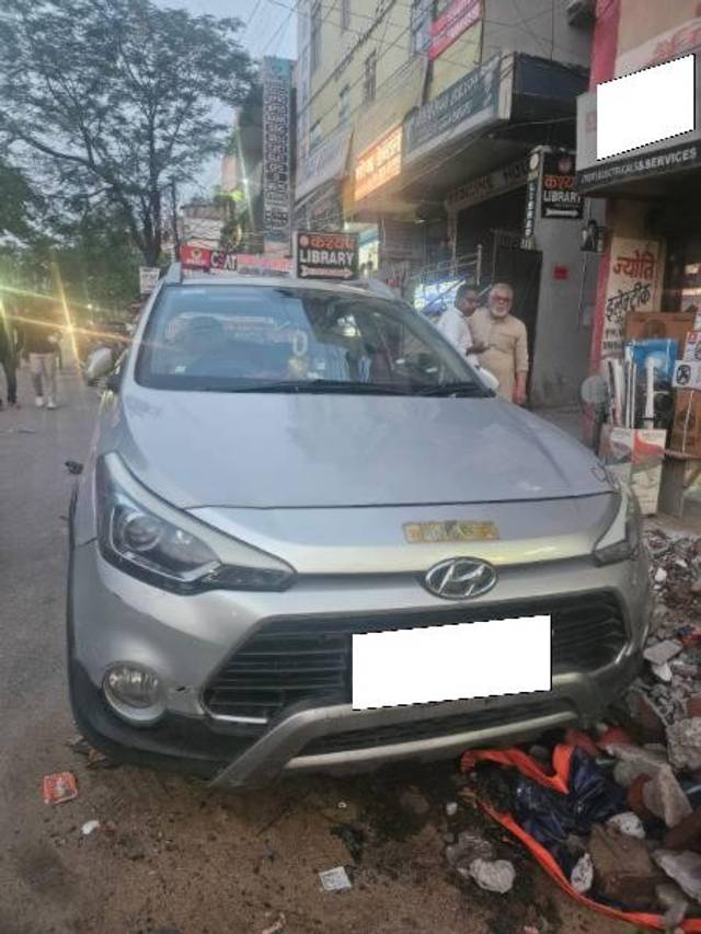 https://images10.gaadi.com/usedcar_image/4540495/original/processed_f5b84c21-b824-4ab7-beee-41b0be9917cf.jpg?imwidth=6402