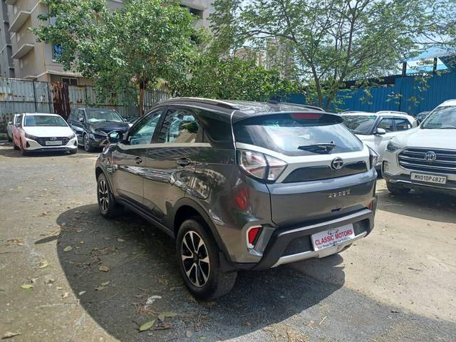 https://images10.gaadi.com/usedcar_image/4540550/original/processed_9bc2db1f993f22b7f2bcc8d9479b0b92.jpeg?imwidth=6402