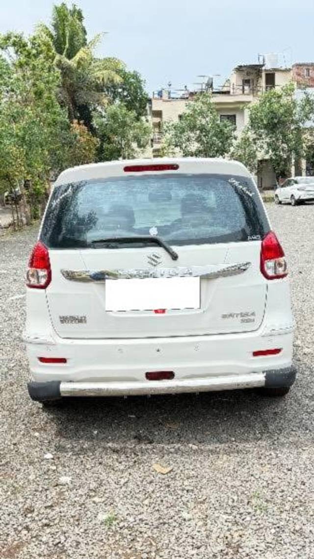 https://images10.gaadi.com/usedcar_image/4540558/original/processed_9c21c0a8-6be6-4b56-bf8c-ee4f384e0ca2.jpeg?imwidth=6402