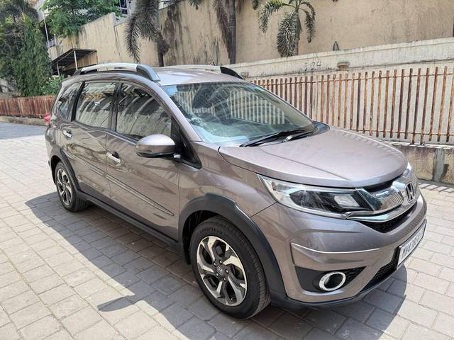 https://images10.gaadi.com/usedcar_image/4540559/original/processed_ded9e318de4edfdac535a03d67c650e3.jpeg?imwidth=6400