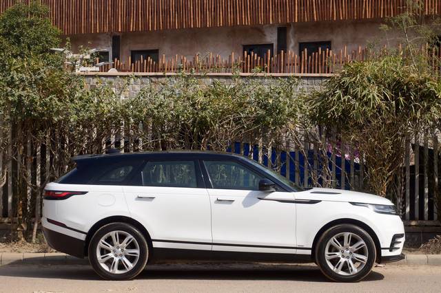 https://images10.gaadi.com/usedcar_image/4540565/original/fa969bf504bdb427280bee2151e0949e.jpg?imwidth=6401
