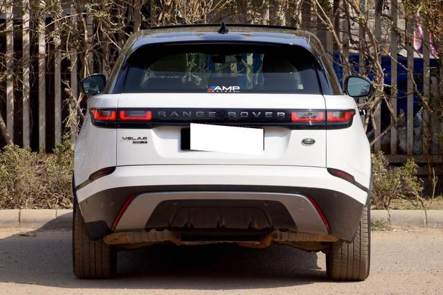 https://images10.gaadi.com/usedcar_image/4540565/original/processed_13350704b24651fcc1febfa8ec8b57ef.jpg?imwidth=6402