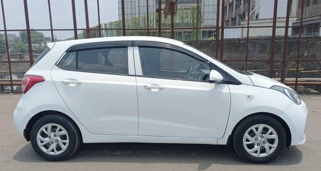 https://images10.gaadi.com/usedcar_image/4540580/original/processed_f41c97913c2939b3cdba5650e957743b.jpg?imwidth=6401