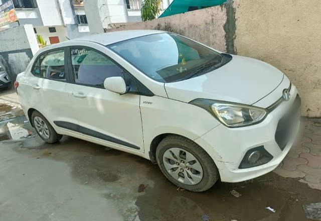 https://images10.gaadi.com/usedcar_image/4540607/original/c87ebaf5-4d16-4281-bc3a-cca2fc0492d1.?imwidth=6400