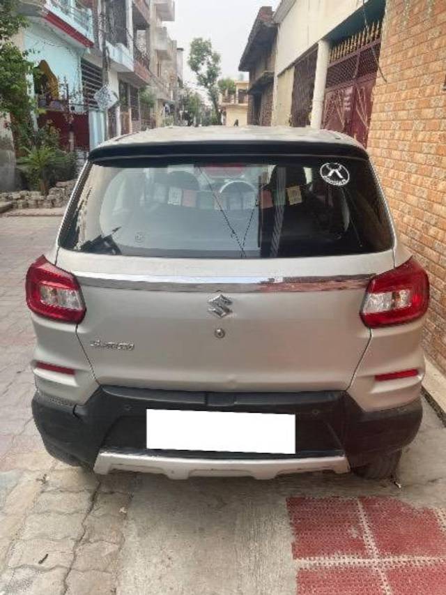 https://images10.gaadi.com/usedcar_image/4540672/original/processed_21f18b26-5e7f-47f3-9267-13514b357b27.jpg?imwidth=6401