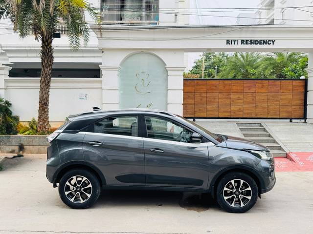 https://images10.gaadi.com/usedcar_image/4540677/original/processed_c07dd9fddf9bfbc48866914ea4f648f8.jpg?imwidth=6401