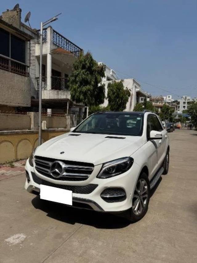 https://images10.gaadi.com/usedcar_image/4540707/original/processed_623a3ab4-3682-4df9-b202-7929aa97d892.jpeg?imwidth=6401