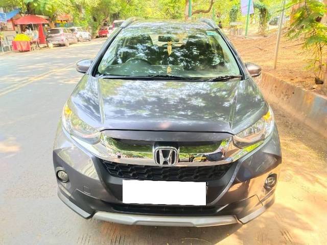 https://images10.gaadi.com/usedcar_image/4540716/original/processed_6ecb8029-098f-411d-9f2c-5aa03ecd8f02.jpg?imwidth=6400