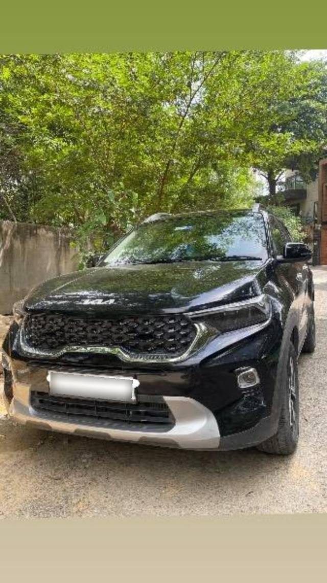 https://images10.gaadi.com/usedcar_image/4540728/original/processed_2df2ea22-4bae-46e3-a233-e5f6f0dae345.jpeg?imwidth=6400