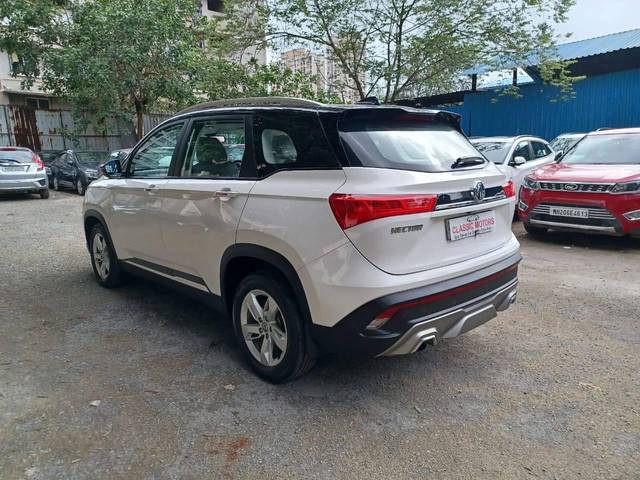 https://images10.gaadi.com/usedcar_image/4540731/original/processed_35209d2b740da0f29052520b9224698d.jpeg?imwidth=6402