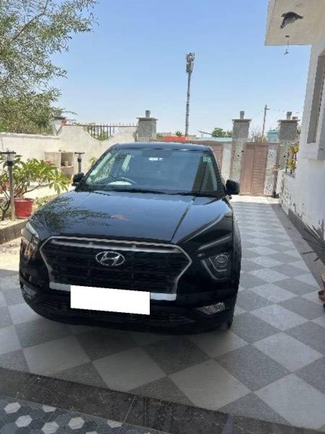 https://images10.gaadi.com/usedcar_image/4540761/original/processed_36137e13-e0c1-4344-9566-585a58e2b970.jpeg?imwidth=6401