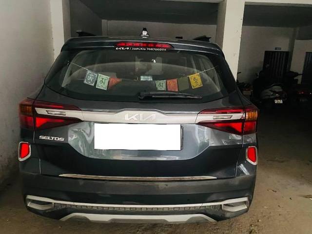 https://images10.gaadi.com/usedcar_image/4540770/original/processed_0573b912-ef05-4761-8075-64be70df71ad.jpeg?imwidth=6401