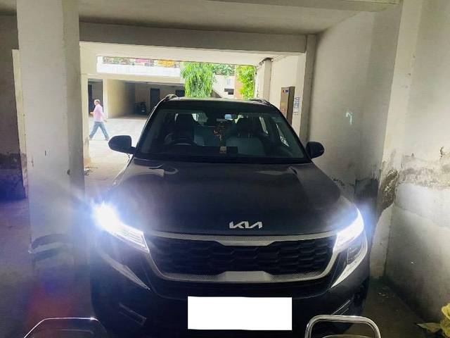 https://images10.gaadi.com/usedcar_image/4540770/original/processed_b552b1cb-94e7-4cfa-8c30-ef68dd0a9a89.jpeg?imwidth=6402