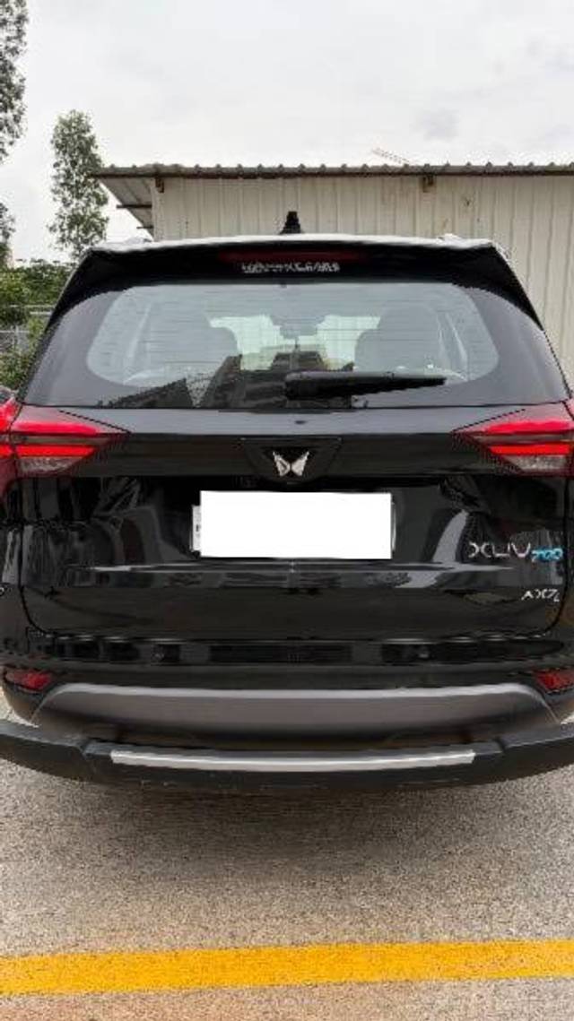 https://images10.gaadi.com/usedcar_image/4540775/original/processed_786e714d-ff7f-458b-888e-704671fef34c.jpeg?imwidth=6402
