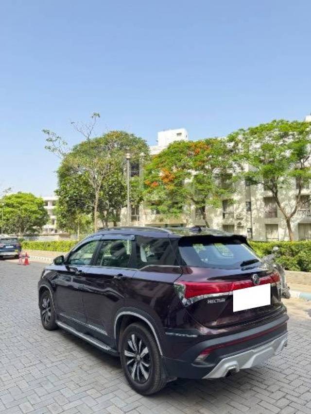 https://images10.gaadi.com/usedcar_image/4540789/original/processed_16a7fb2c-4989-4ea2-bbf0-3ff10684c403.jpeg?imwidth=6402