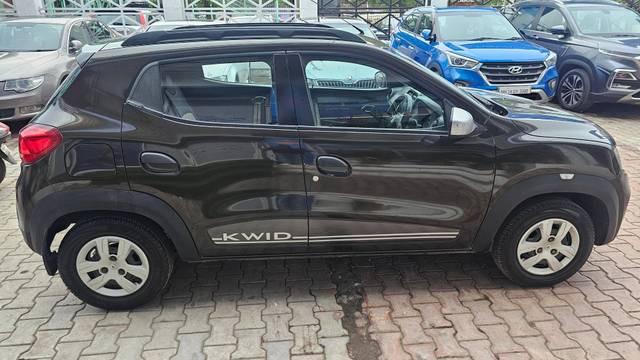 https://images10.gaadi.com/usedcar_image/4540797/original/processed_1f86c4cab070bd3ff5799fdc73ee7e3c.jpg?imwidth=6401