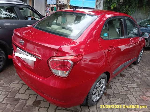 https://images10.gaadi.com/usedcar_image/4540805/original/processed_8b23b680-8039-4c8d-ab70-2b7206ce544d.jpg?imwidth=6401