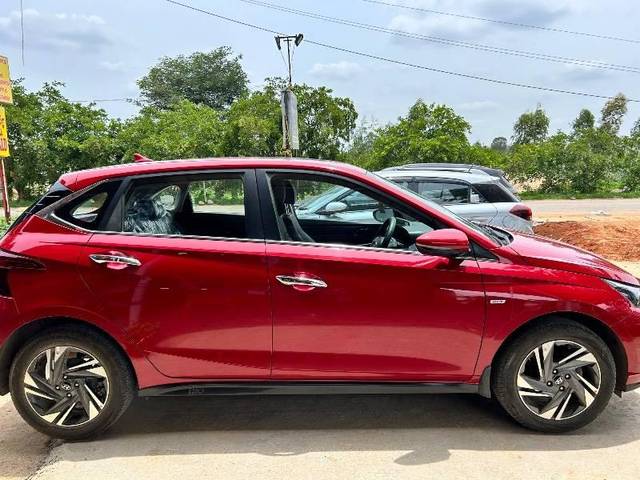 https://images10.gaadi.com/usedcar_image/4540883/original/processed_1fca4276-a931-4854-9609-1973c39a6293.jpeg?imwidth=6401